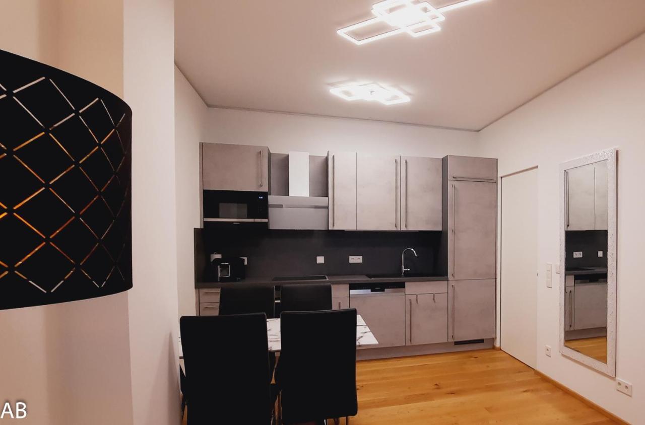 Superior Apartment & Rooftop Pool Wien Ngoại thất bức ảnh